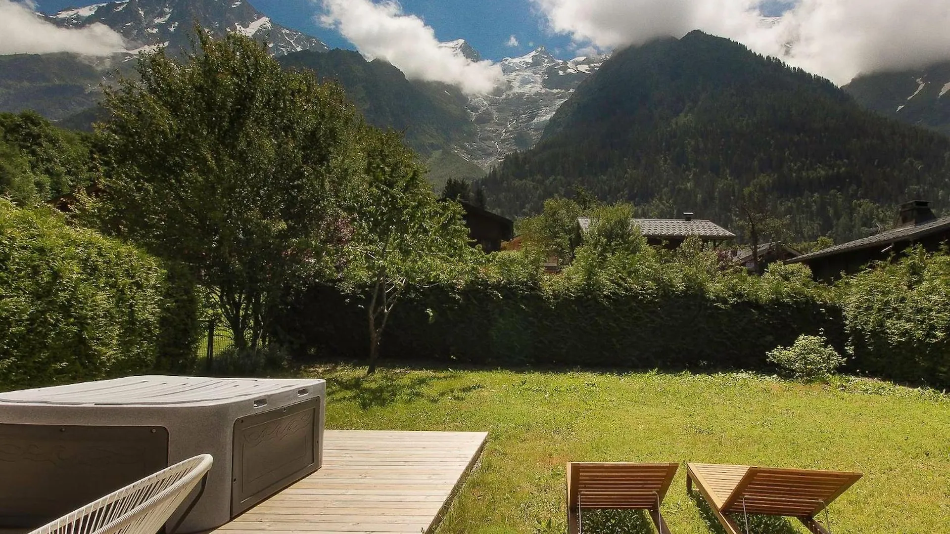 Chalet Bechar - 10Pax - 155M2 Renove - Sauna - Jacuzzi - Vues Sur Le Massif Du Mont-Blanc Les Houches