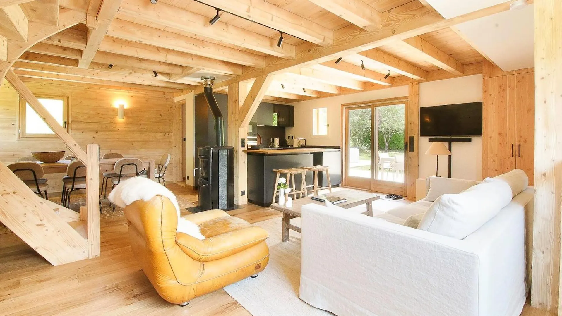Chalet Bechar - 10Pax - 155M2 Renove - Sauna - Jacuzzi - Vues Sur Le Massif Du Mont-Blanc Les Houches 0*,  France