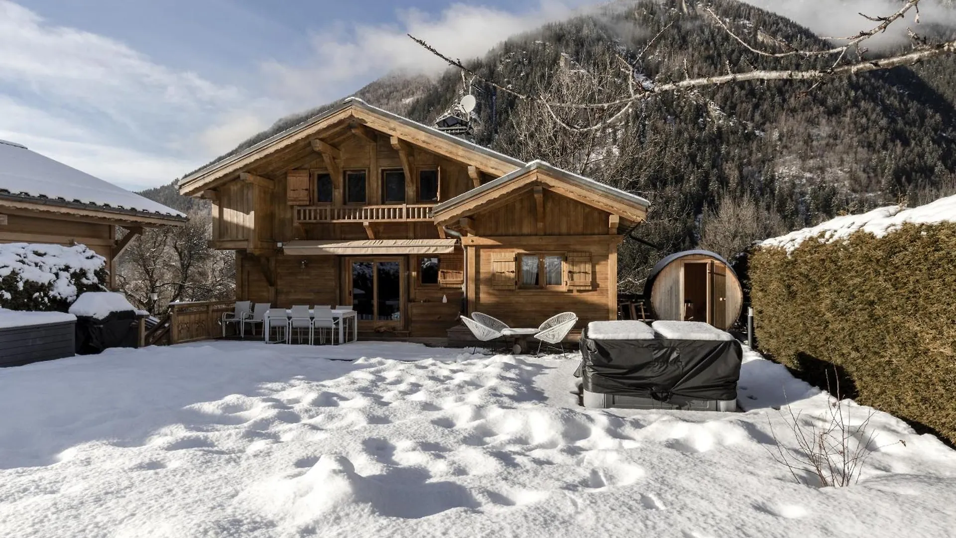 Chalet Bechar - 10Pax - 155M2 Renove - Sauna - Jacuzzi - Vues Sur Le Massif Du Mont-Blanc Les Houches 0*,  France